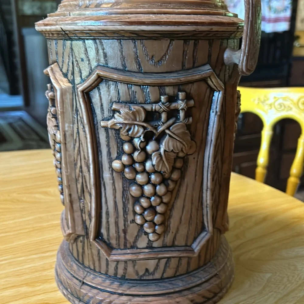 Vintage Faux wood ice bucket. 70’s